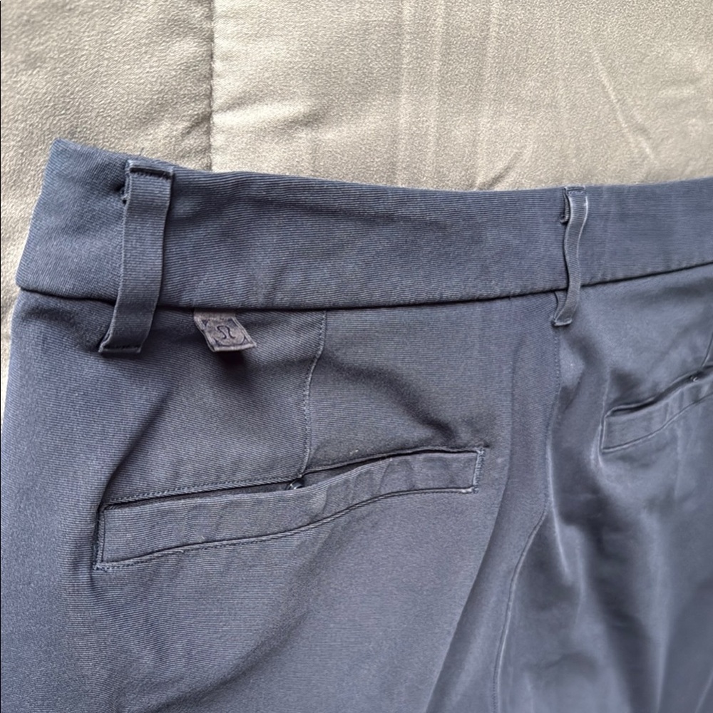 LULULEMON - Men's Dress Pants - Navy - 32 Waist